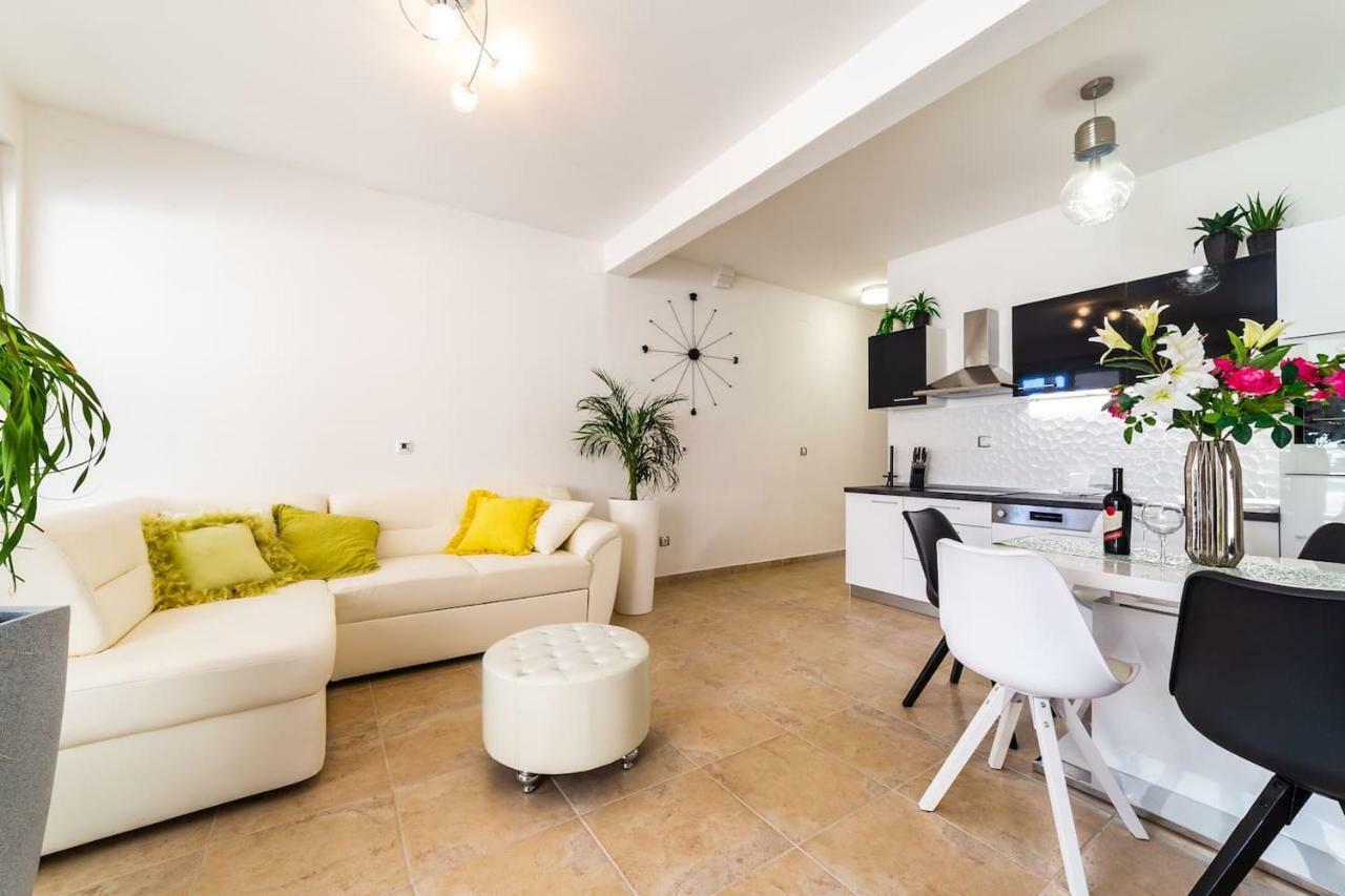 Ln New Apartment スプリト エクステリア 写真
